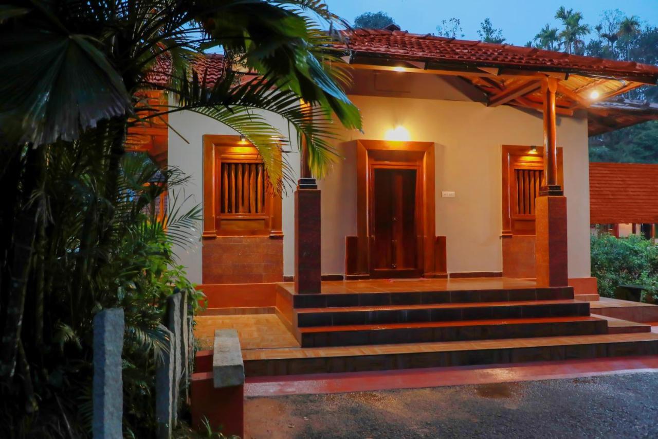 Kudajadri Drizzle Homestay Kaniyāmbetta Exterior foto