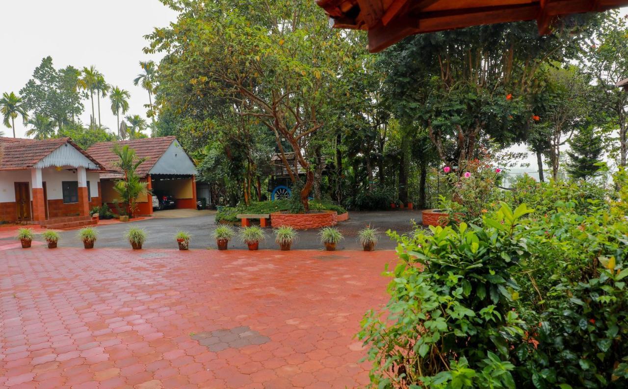 Kudajadri Drizzle Homestay Kaniyāmbetta Exterior foto