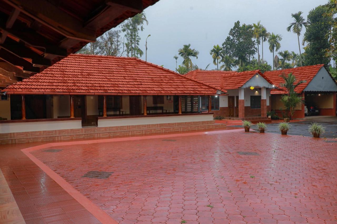 Kudajadri Drizzle Homestay Kaniyāmbetta Exterior foto