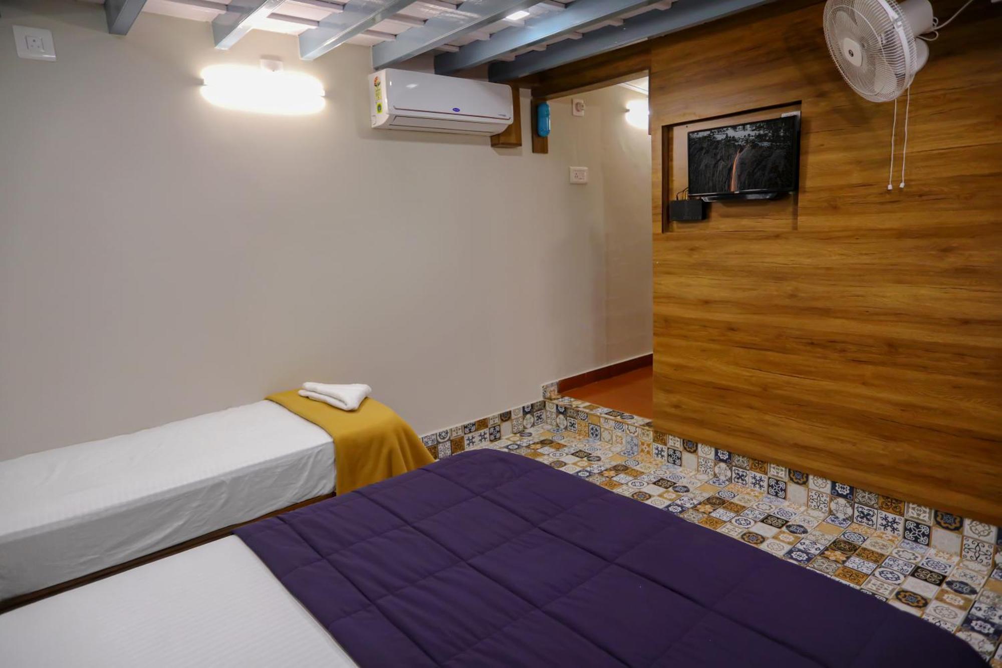 Kudajadri Drizzle Homestay Kaniyāmbetta Habitación foto